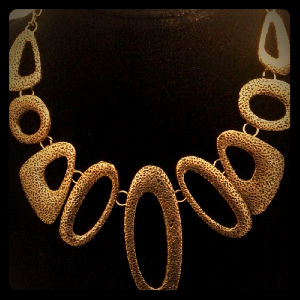 Necklace 19' long Vintage